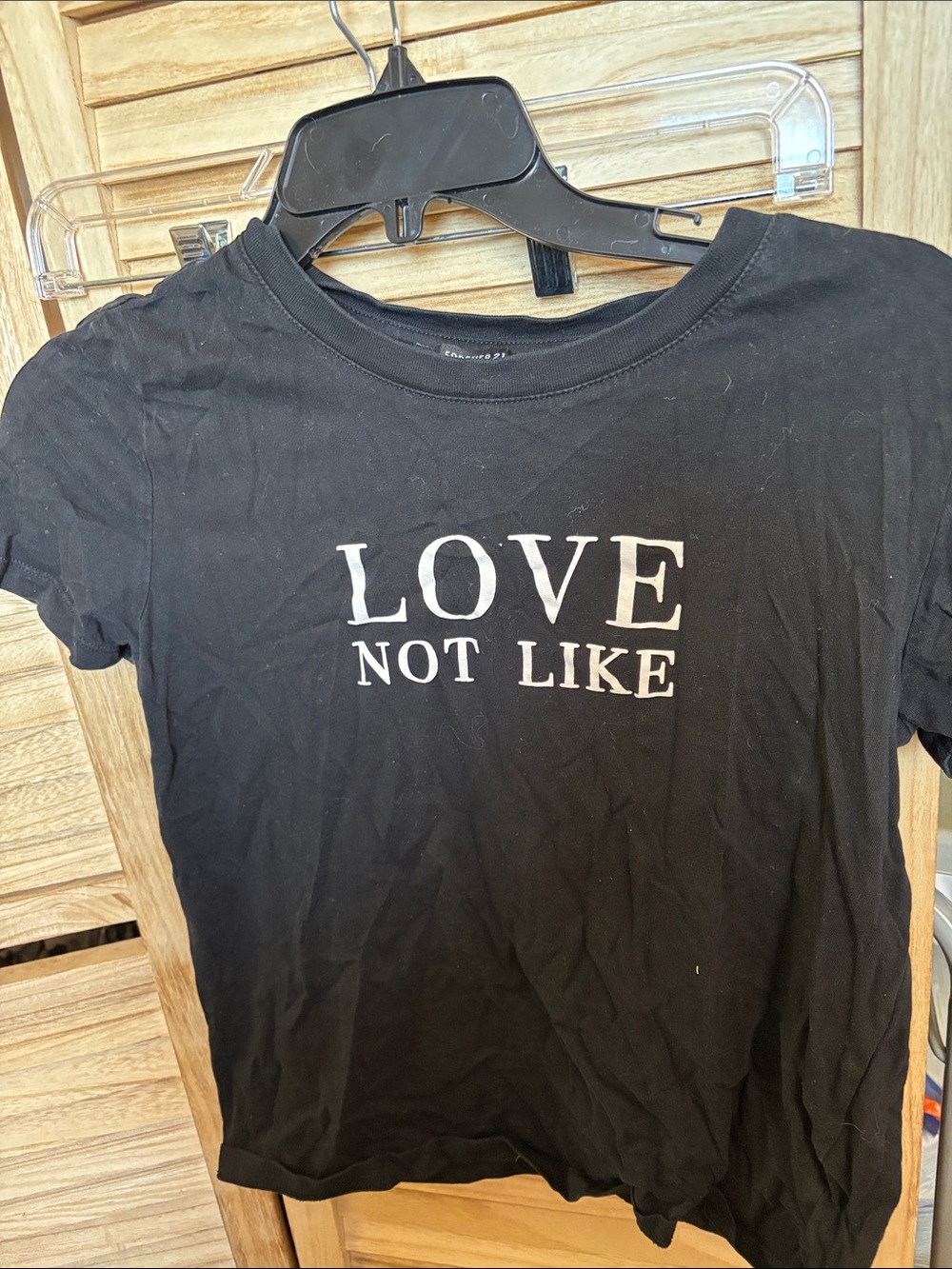 Forever 21 Black Crew Neck Graphic Tee Small